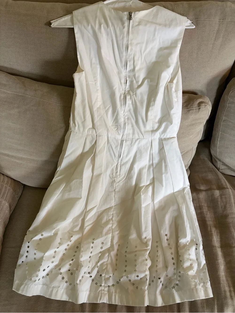 GAP classic sleeveless